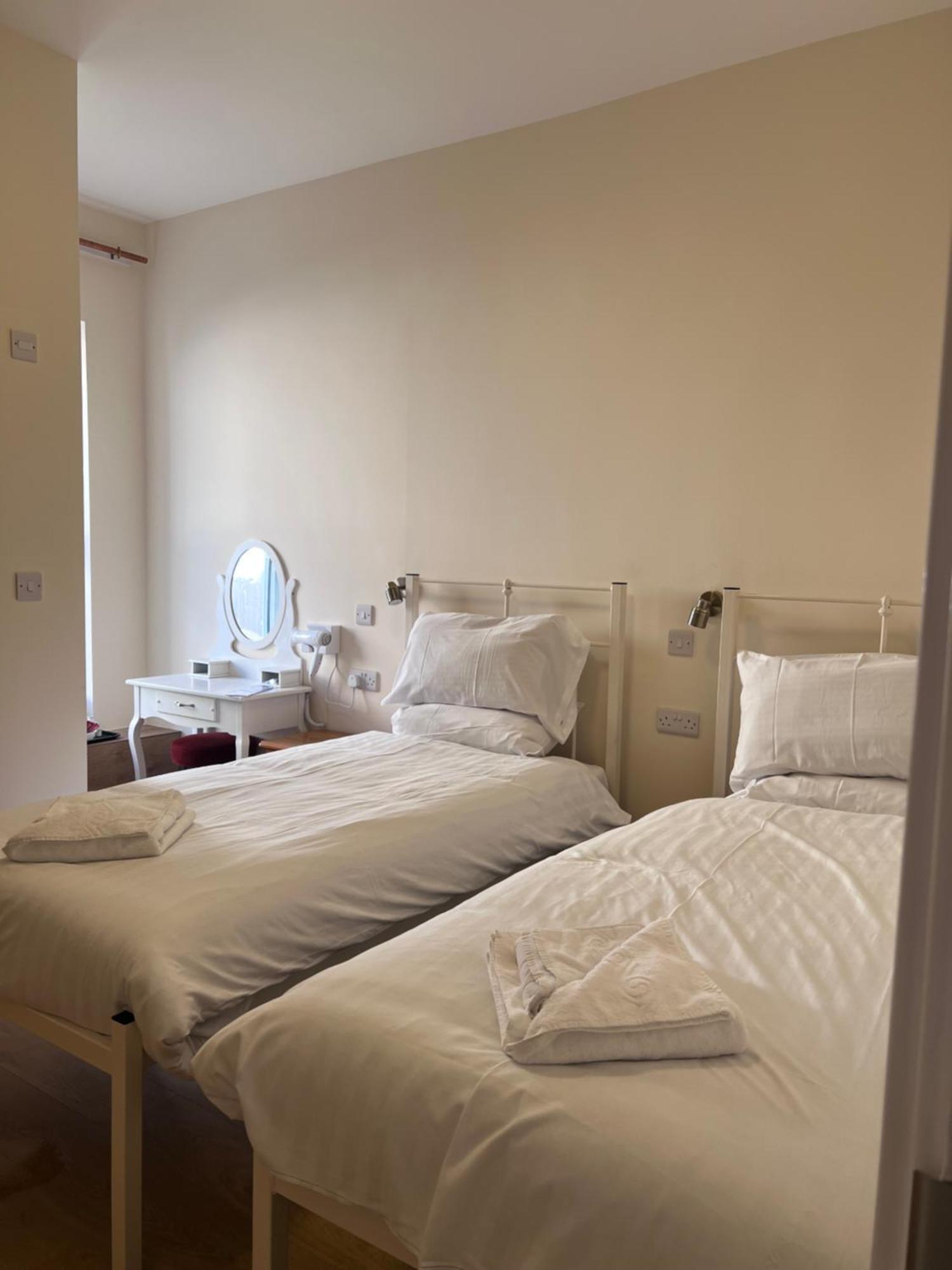 Hotel The Harbour Lights Ilfracombe Esterno foto